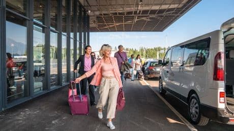 UK airports hike 'kiss and fly' fees while most EU airports don't charge at all