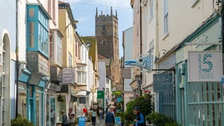 I love this fairytale-esque beach town that ISN’T on the sea – it’s one of UK’s prettiest but tourists always forget it