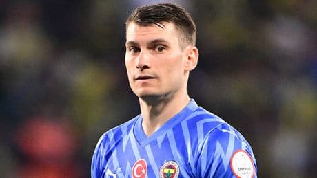 Büyük umutlarla gelen Livakovic'le yollar ayrılıyor; yerine gelecek isim için sürpriz iddia!