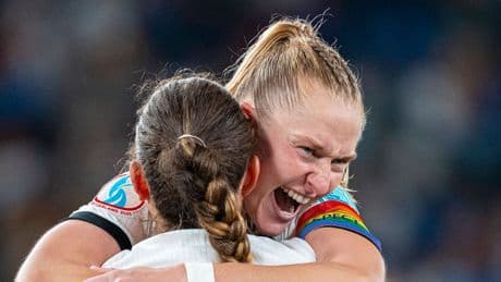 Janina Minge: In ihrem Job sorgt der DFB-Star für Sicherheit | Frauen-EM