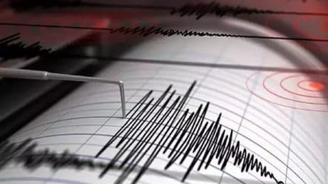 Ege Denizi'nde korkutan deprem