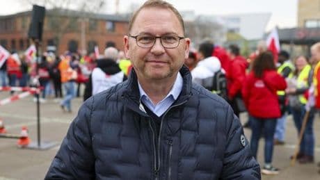 Verdi-Chef Werneke warnt: „Dann kommt der 13-Stunden-Tag“