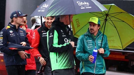 Los errores de Aston Martin con Alonso o cuando el piloto pinta menos de lo que parece
