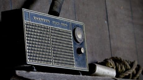 Russia, la "Radio dell'Apocalisse" torna a trasmettere: minacce "in codice" contro Londra? Schierato il sottomarino nucleare Oryol