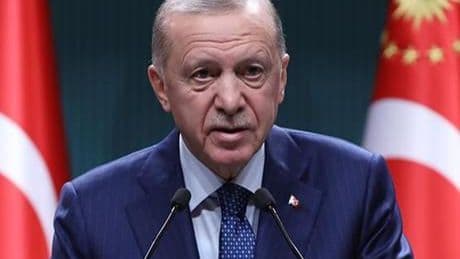 Erdoğan'dan CHP otobüsünü polisin üzerine süren şoförle ilgili tepki: Bu menfur eylem, siyasetin sınırlarını aşmıştır