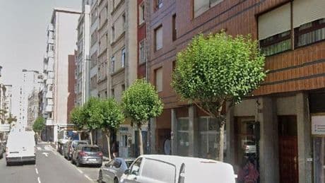 Una discusión entre hermanos en Santutxu acaba con uno detenido y otro con lesiones en la mano