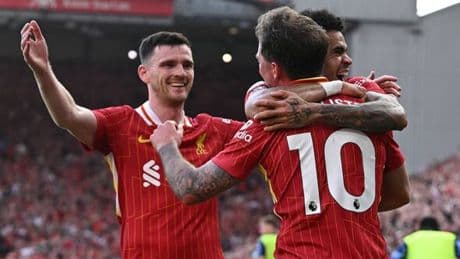 Liverpool star wants new contract as he issues transfer plea to Jamie Carragher