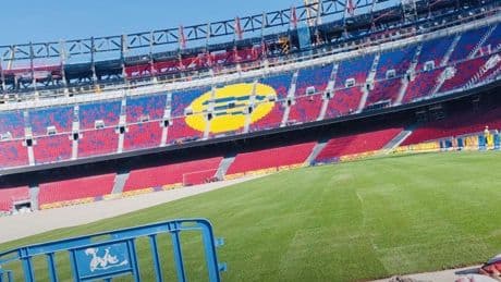 En marcha la instalación del nuevo y definitivo césped del Camp Nou