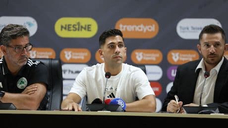 Anastasios Bakasetas: "Futbol oynamayı sevdiğim bir ülkeye geldim"