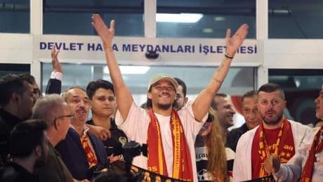 Fußball in der Türkei: Galatasaray kauft groß ein - Aber woher kommt das Geld?