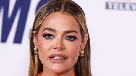 Denise Richards wirft Ehemann Übergriffe vor: Gewürgt und geschlagen?