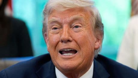 Einreiseverbot: Kritik an Trumps neuer Einreisesperre für zwölf Staaten