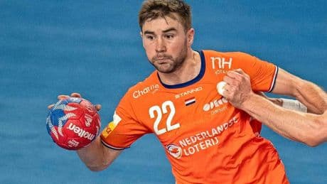 Handballers zetten grote stap richting EK met ruime zege op Oekraïne
