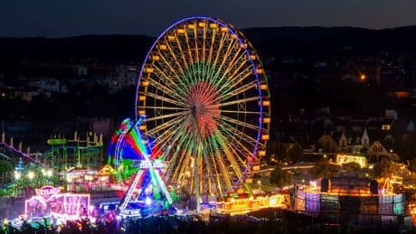 600.000 Besucher erwartet - Größtes Weinfest der Welt gestartet