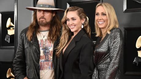 Miley Cyrus Sets The Record Straight On Her 'Estrangement' With Dad Billy Ray Cyrus