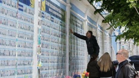Ucraina, l'ambasciatore Michele Valensise: «Finalmente si apre uno spiraglio di pace. E tra Washington e Ue c?è più sintonia»