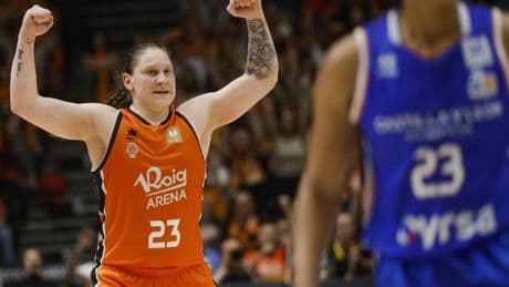 Alina Iagupova es la siguiente en renovar con Valencia Basket