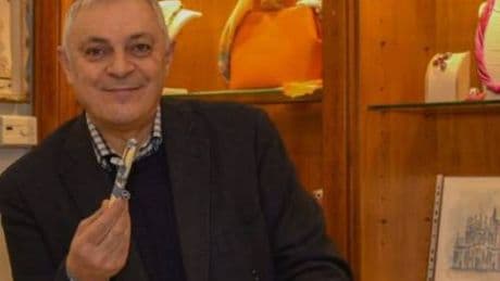Negoziante accoltellato a Busto Arsizio: caccia al killer