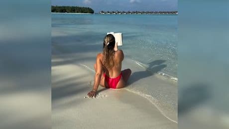 Beach, Buch und Burdecki - Evelyn oben ohne im Osterurlaub