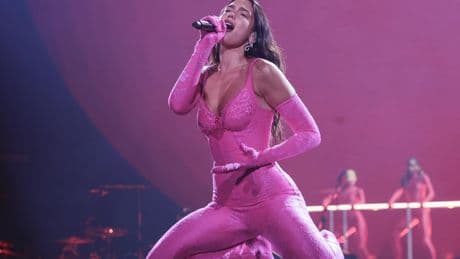 Ver a Dua Lipa y otras bandas de tías, exposiciones para reflexionar, charlar sobre el deseo y más planes para el finde