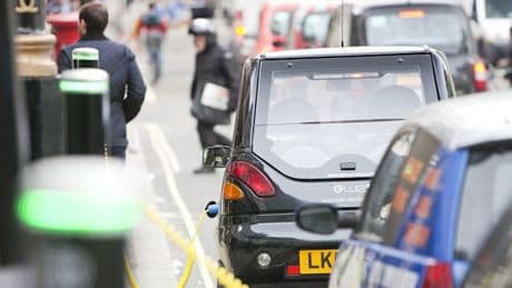 Das E-Auto scheitert an der Realität – jetzt setzen die Briten wieder auf den Staat