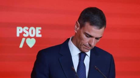 Sánchez fulmina a Cerdán, pide perdón y rechaza un adelanto de las elecciones