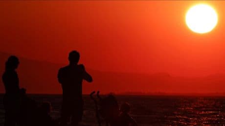 Kavurucu sıcaklar nedeniyle 'turuncu alarm' verildi