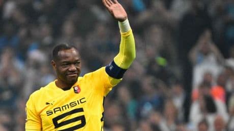 Le gardien de but Steve Mandanda annonce la fin de sa carrière