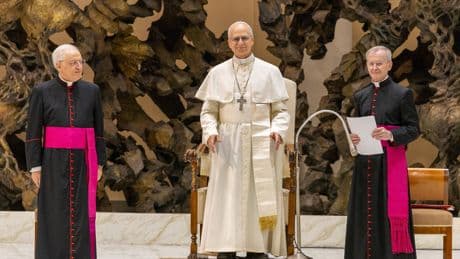 Le pape Léon XIV cherche à concilier l'approche inclusive de François avec la tradition