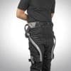 heise+ | Robocop Light: Exoskelett Hypershell Pro X im Test