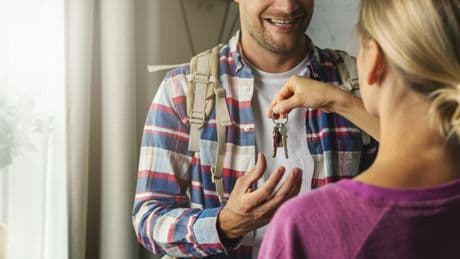 «On peut avoir de graves problèmes avec ça» : ces étudiants qui sous-louent illégalement leur logement