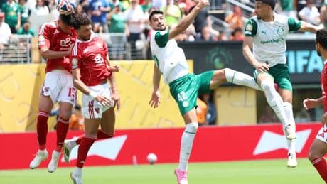 El peligro de tormentas eléctricas obliga a suspender el partido entre Palmeiras y Al-Ahly