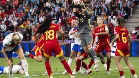 Una fatídica tanda de penaltis termina con el sueño de España y da el triunfo de la Eurocopa a Inglaterra