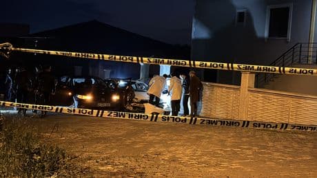 Sokak ortasında kanlı tartışma: Miras uğruna yeğenini katletti