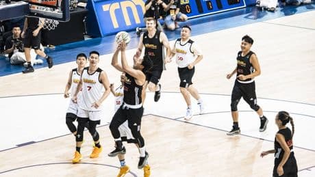 Celebrity basketball game headlines ARC World