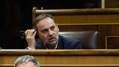 Ábalos se querella contra el Ministerio de Transportes por falsedad documental por la auditoría de las mascarillas