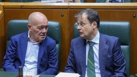 Los gobiernos central y vasco logran un «acuerdo verbal» sobre la anulación de títulos extranjeros
