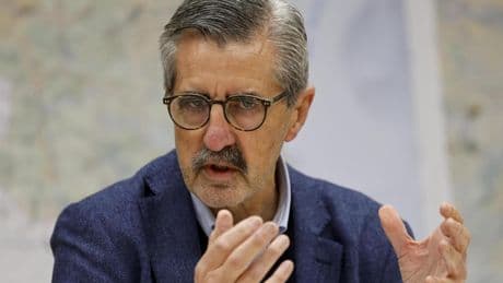 El Gobierno solicita a José María Ángel documentación sobre su título para poder "adoptar la decisión pertinente"