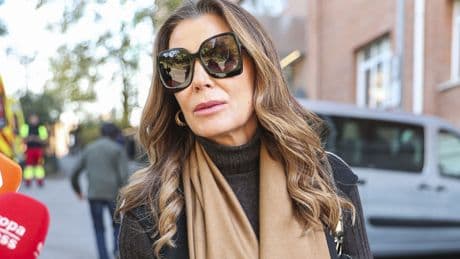 &quot;Disparatado&quot; comunicado de Mar Flores tras las llegada a Ibiza de Carlo Costanzia y Alejandra Rubio