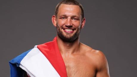 Lovende reacties na UFC-zege De Ridder: 'Verreweg het beste wat ik van hem heb gezien'