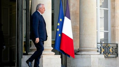 François Bayrou et le gouvernement sont renversés