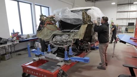 Breekt je Tesla in tweeën? Dan wordt-ie gewoon aan elkaar gelijmd