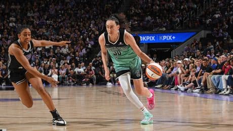 Breanna Stewart is ‘snapping’ — and it’s just what the Liberty need