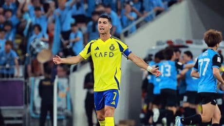 Al Nassr logosunu değiştirdi