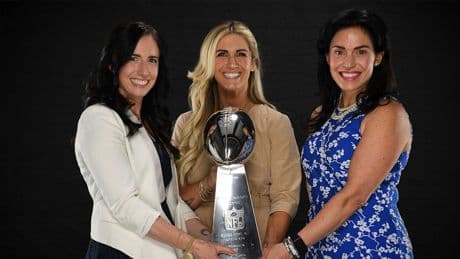 Ihr Vater (†65) vererbte es - Diesen 3 Frauen gehört jetzt ein NFL-Team
