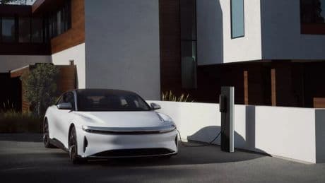 Al rival de Tesla en EEUU se le complica salir del "valle de la muerte": ya acumula más de 13.000 millones de dólares en pérdidas
