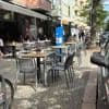Dürfen die das?: Berliner Restaurant stellt Tische an Fahrradbügel