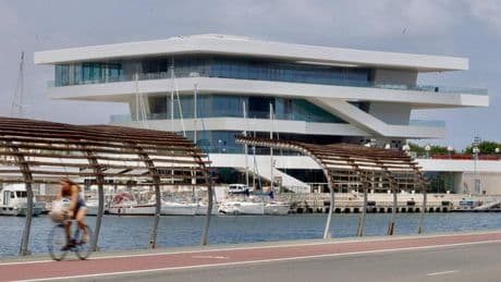 La Marina de Valencia, el centro portuario de ocio y cultura que prepara el relanzamiento