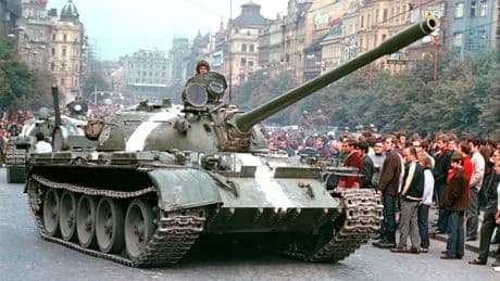 Sapad-25: Wie russische Militärmanöver im Krieg endeten