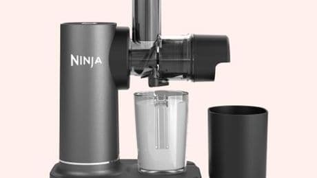 Slow Juicer im Test: Entsafter von Kuvings, Hurom, Panasonic, Ninja und Nutrilover